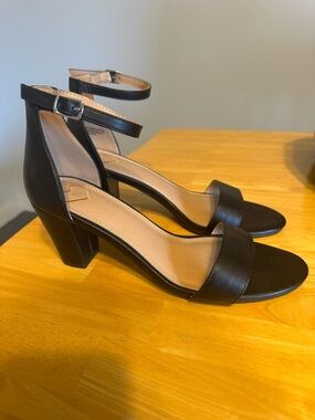 Women’s Black Heels